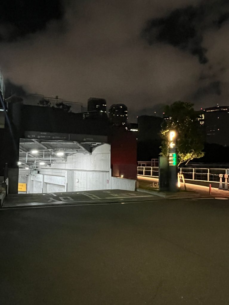 NPCウォーターズ竹芝駐車場　入り口